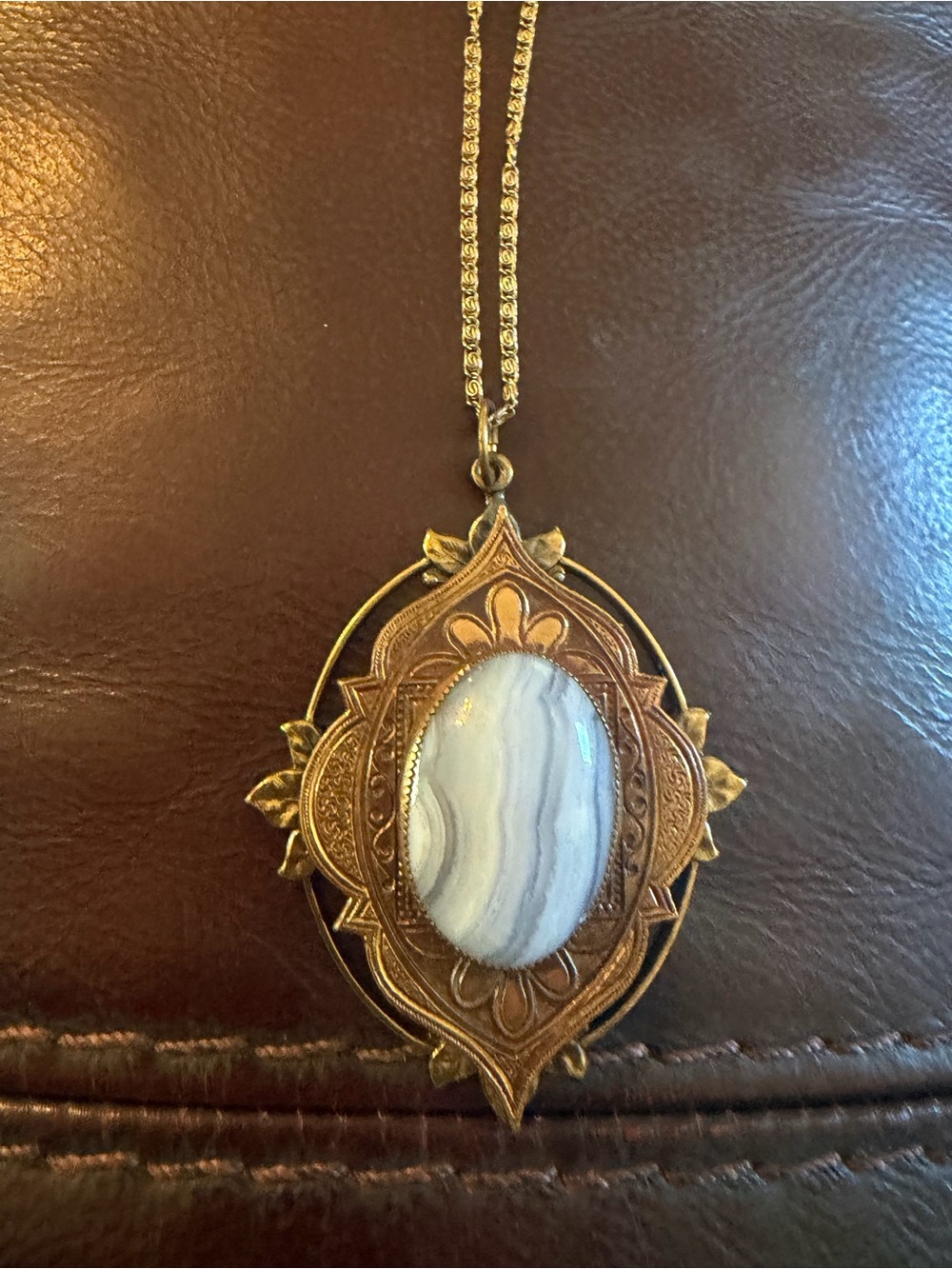 Vintage Victorian style Gold Pendant Necklace with Blue-Gray Agate